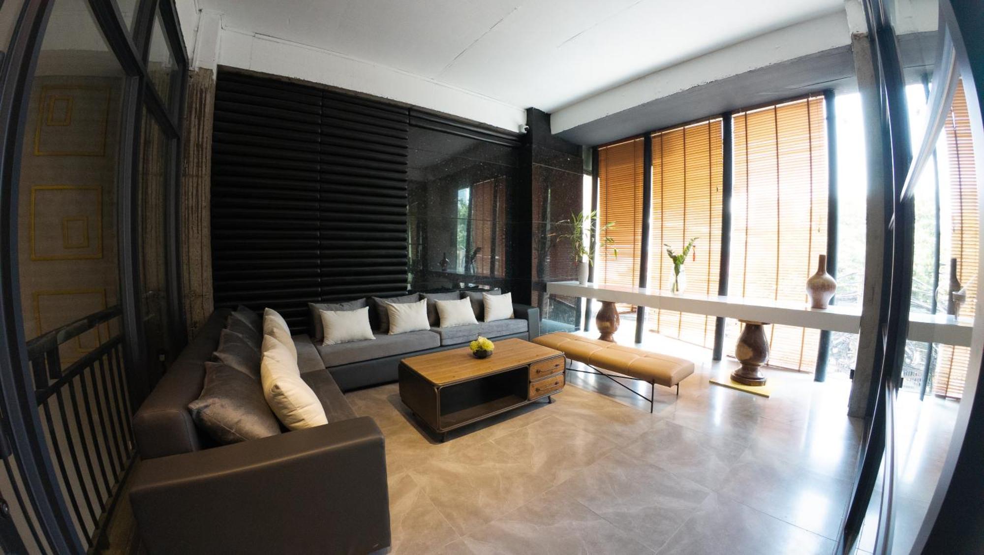 Maxx Phnom Penh Downtown By H World Hotel Kültér fotó