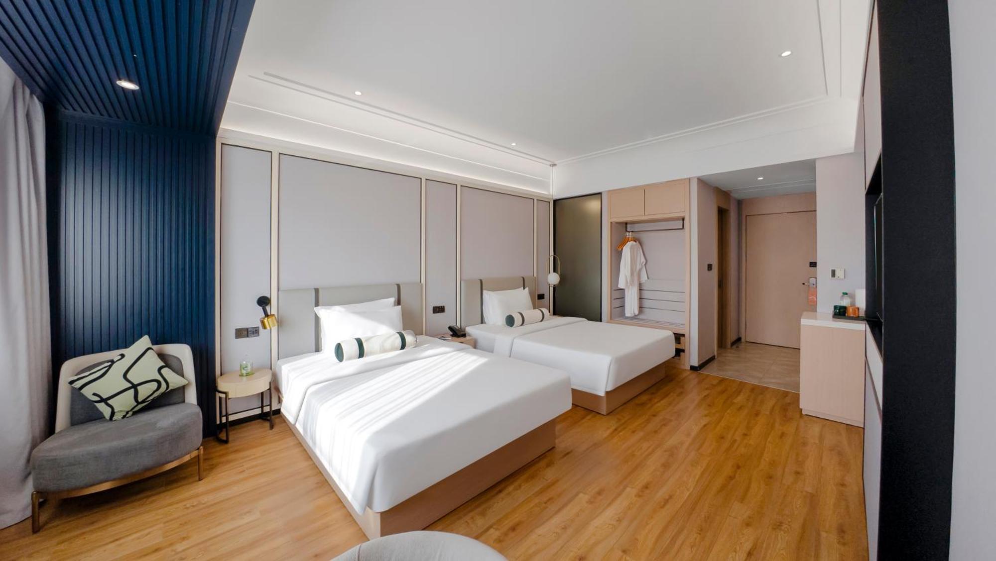 Maxx Phnom Penh Downtown By H World Hotel Kültér fotó